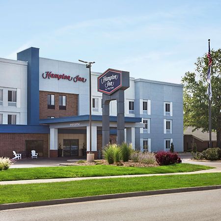 Hampton Inn Kansas City Blue Springs Exterior photo