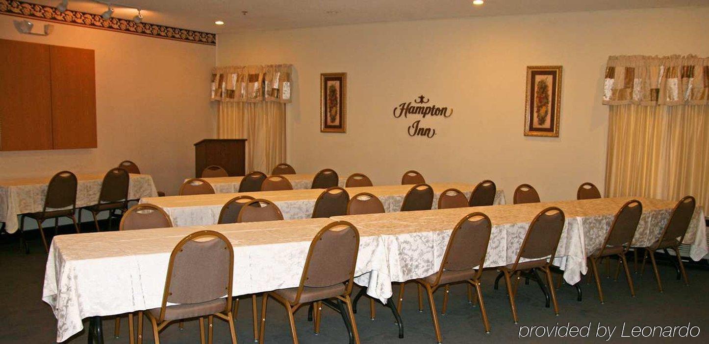 Hampton Inn Kansas City Blue Springs Facilities photo